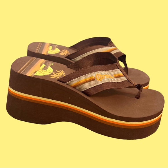 ‼️SOLD‼️🏝️ - Picture 3 of 8